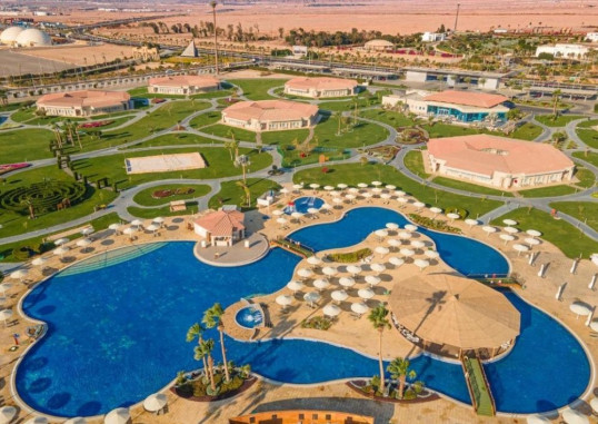 GOLF VILLAS & SUITES 2
