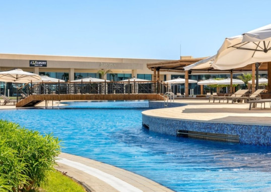 GOLF VILLAS & SUITES 7