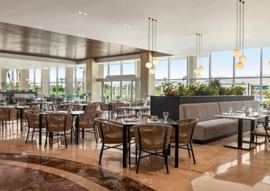 GOLF VILLAS & SUITES 31