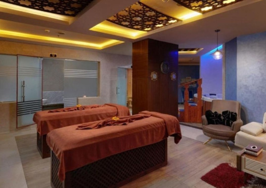 GOLF VILLAS & SUITES 44