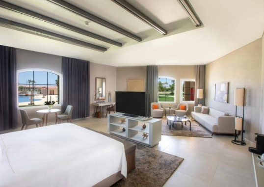 GOLF VILLAS & SUITES 47