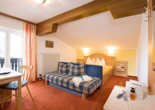 ST. LEONHARD PENSION 4