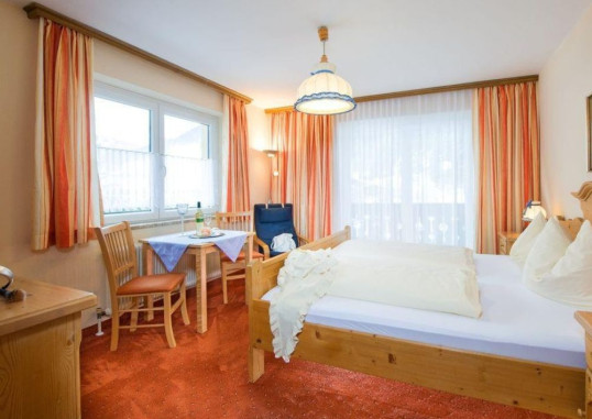 ST. LEONHARD PENSION 7