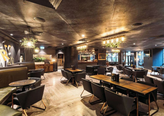 RYDGES WORLD SQUARE 7