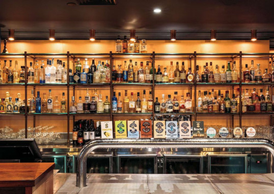 RYDGES WORLD SQUARE 8