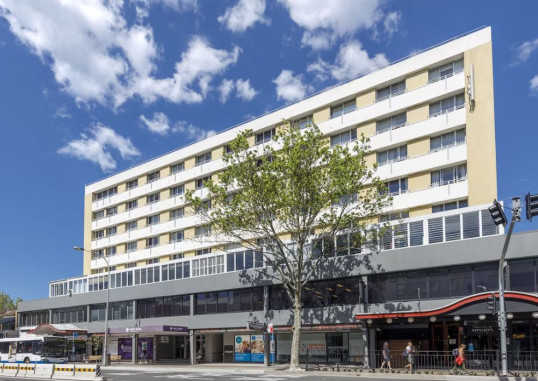PARK REGIS CONCIERGE APARTMENTS 1