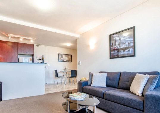PARK REGIS CONCIERGE APARTMENTS 4