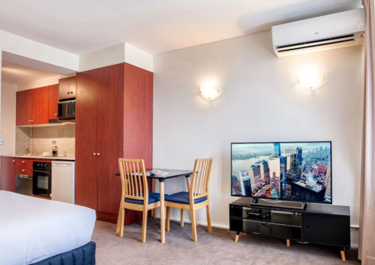PARK REGIS CONCIERGE APARTMENTS 9