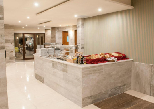 THE EUROCLUB HOTEL 9