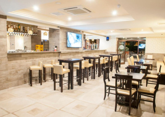 THE EUROCLUB HOTEL 13