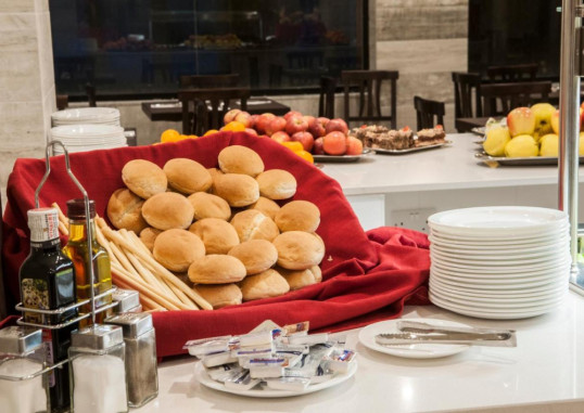 THE EUROCLUB HOTEL 16