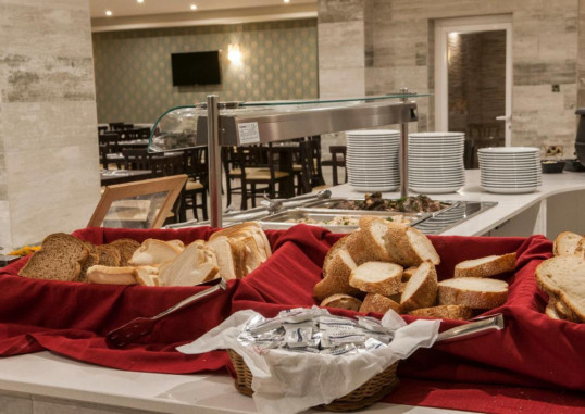 THE EUROCLUB HOTEL 18