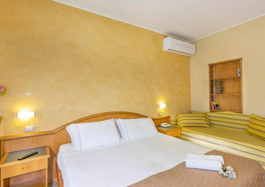 HOTEL MAJA 6