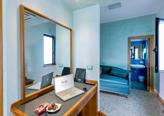HOTEL MAJA 8
