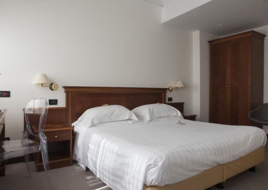 HOTEL PLAZA PESCARA 14