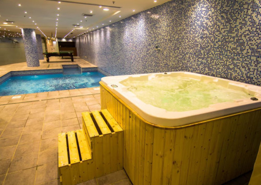 REST NIGHT HOTEL SUITES AL HAMRA 2