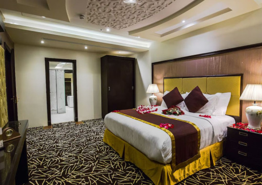 REST NIGHT HOTEL SUITES AL HAMRA 6