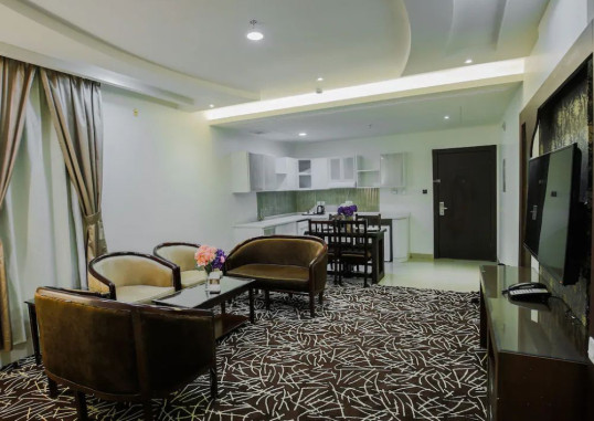 REST NIGHT HOTEL SUITES AL HAMRA 16