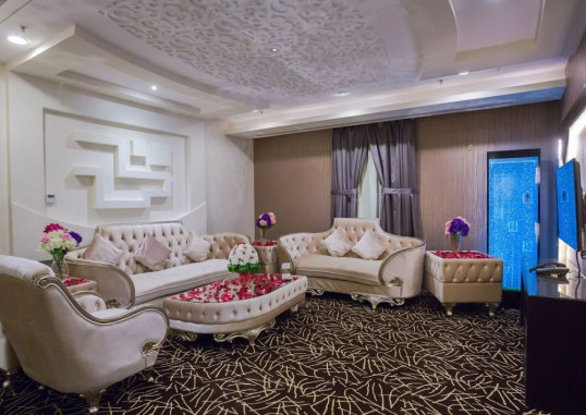 REST NIGHT HOTEL SUITES AL HAMRA 19