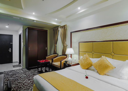 REST NIGHT HOTEL SUITES AL HAMRA 26