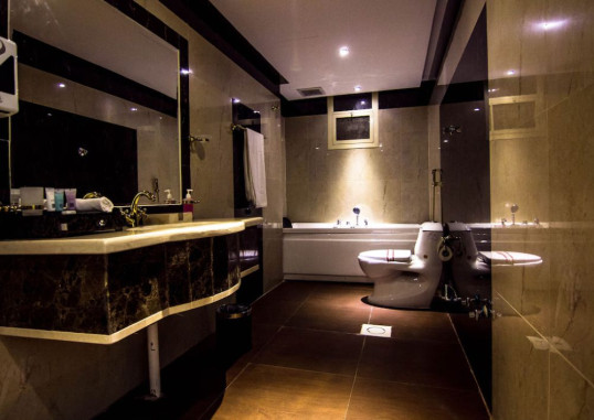 REST NIGHT HOTEL SUITES AL HAMRA 31