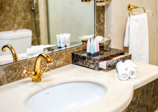REST NIGHT HOTEL SUITES AL HAMRA 32