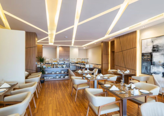 SUNDAY LUXURY CENTRAL 2