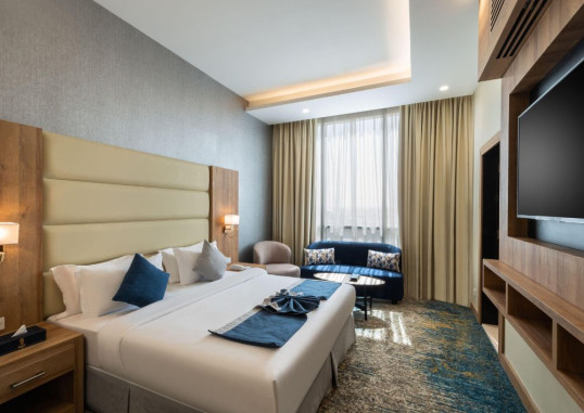 SUNDAY LUXURY CENTRAL 3