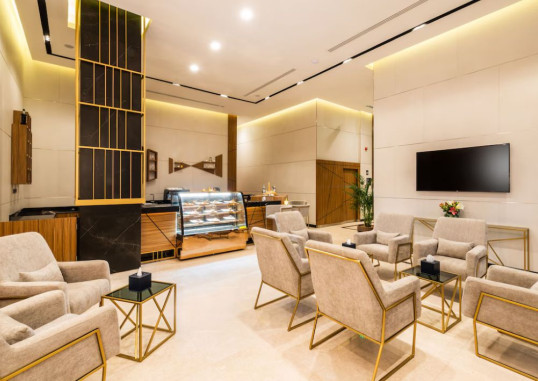 SUNDAY LUXURY CENTRAL 10