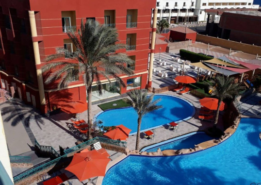 SUN & SEA HOTEL 4