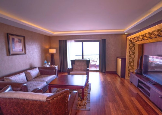 ROYAL DRAGON HOTEL 36