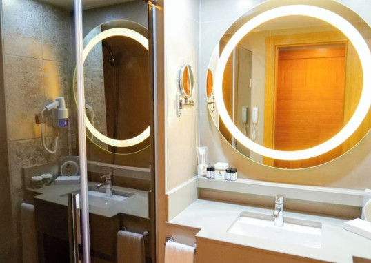 ROYAL DRAGON HOTEL 37