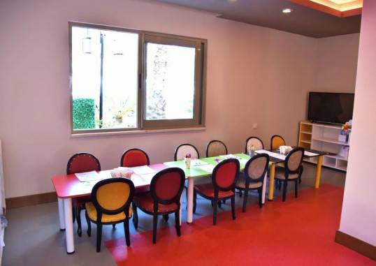 ROYAL DRAGON HOTEL 49