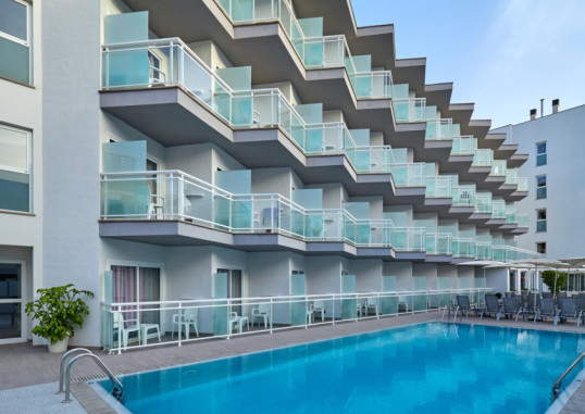 BQ AMFORA BEACH (ADULTS ONLY 18+) 2
