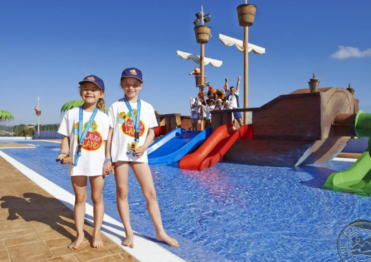 BLAU PUNTA REINA RESORT 22