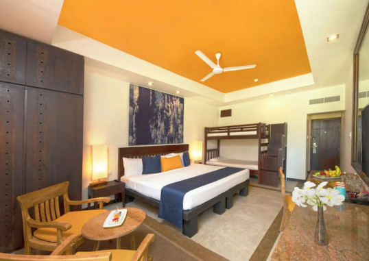 CLUB HOTEL DOLPHIN 17