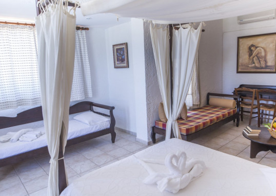 CRETA AQUAMARINE 16