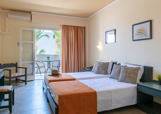 DEDALOS HOTEL 11