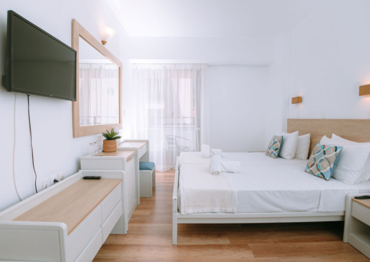 SANTA MARINA UNIQUE HOTEL 8