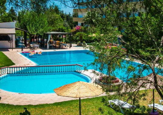 ACHOUSA HOTEL 1
