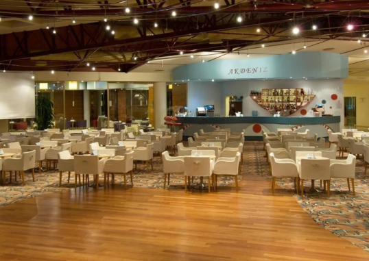 BLUE WATERS CLUB 28