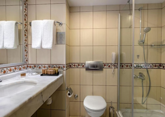 SEVEN SEAS HOTEL LIFE 63