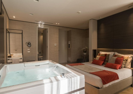 SAN CARLO SUITE 4