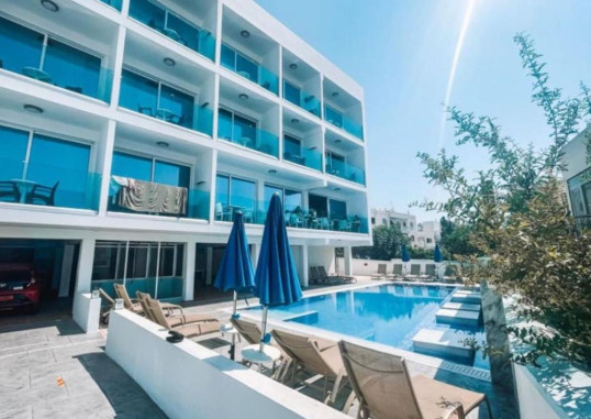 SUNNY BLUE HOTEL 1