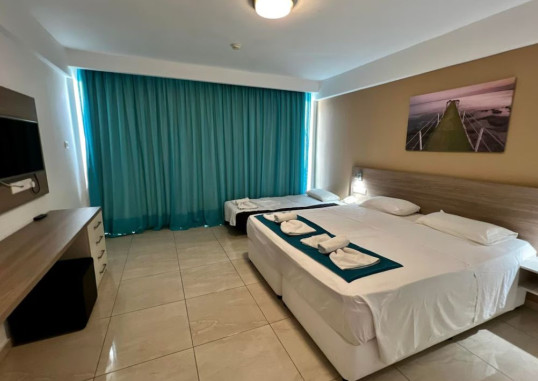 SUNNY BLUE HOTEL 17