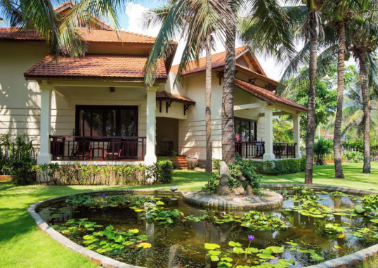 GOLDEN COAST RESORT AND SPA 4