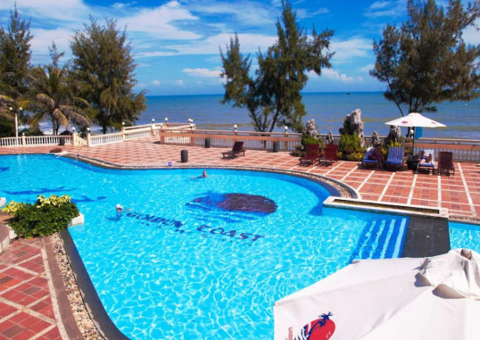 GOLDEN COAST RESORT AND SPA 9