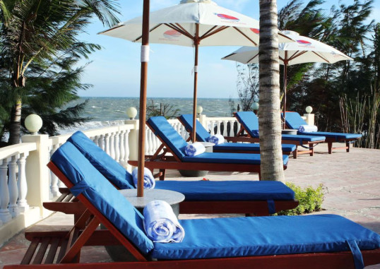 GOLDEN COAST RESORT AND SPA 10