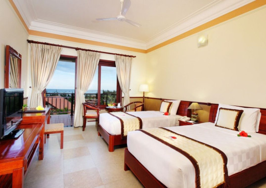 GOLDEN COAST RESORT AND SPA 26