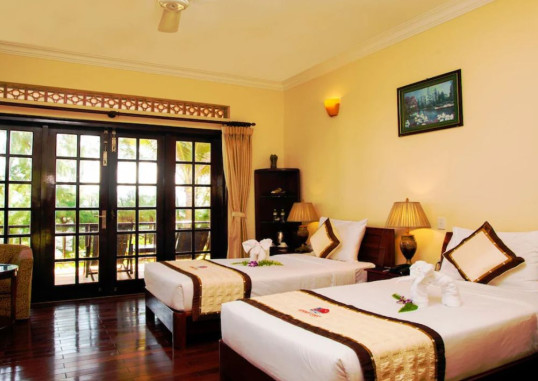 GOLDEN COAST RESORT AND SPA 29
